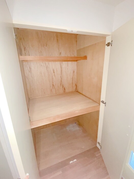 物件内観写真10　(収納)