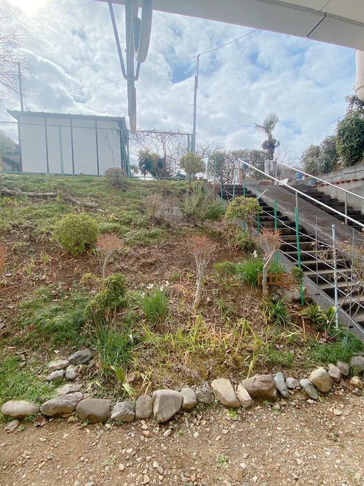 物件内観写真16　(室内からの展望)