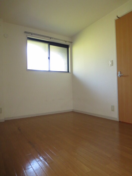 物件内観写真13　(居室)