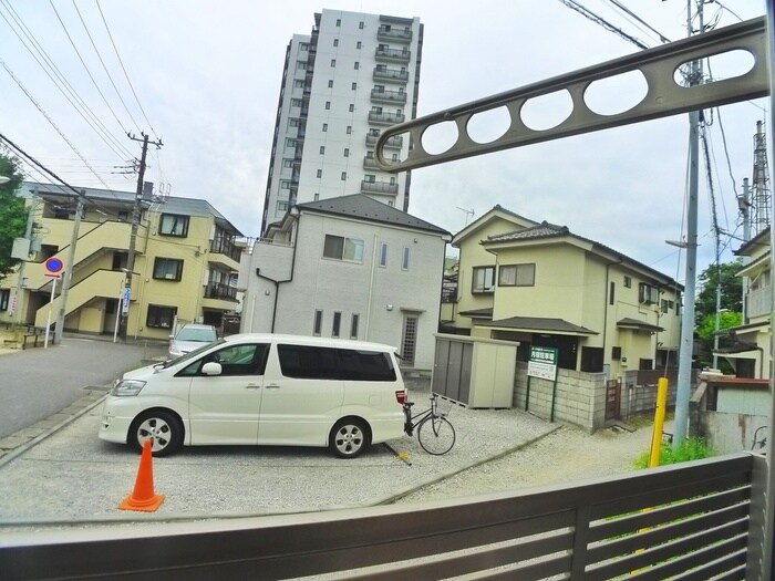 物件内観写真14　(室内からの展望)