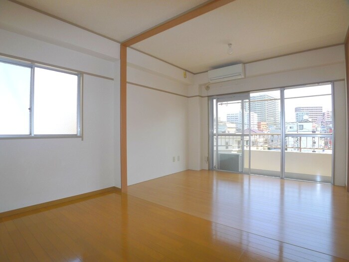 物件内観写真6　(居室)