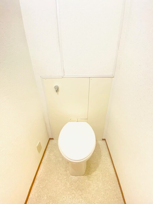 物件内観写真11　(トイレ)