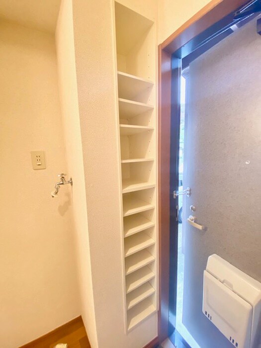 物件内観写真14　(靴箱)