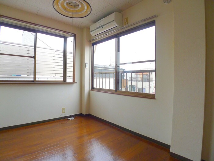 物件内観写真8　(居室)