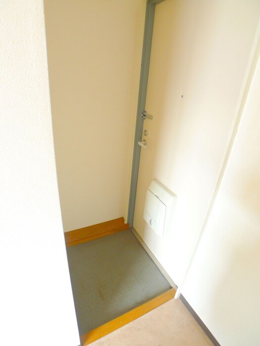 物件内観写真15　(玄関)