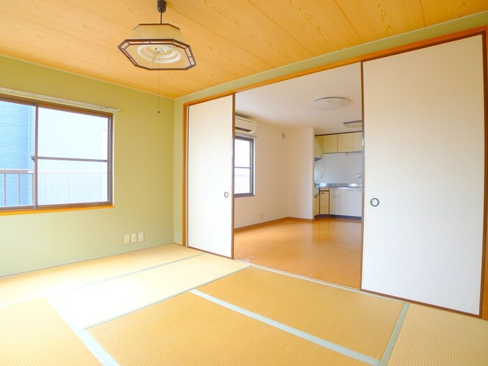 物件内観写真22　(室内からの展望)