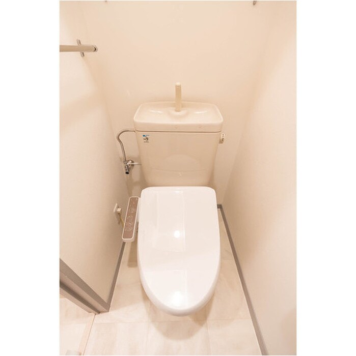 物件内観写真13　(トイレ)