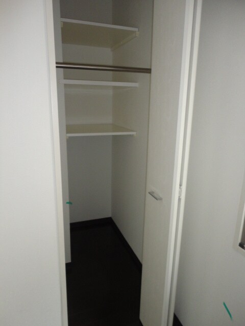 物件内観写真13　(収納)