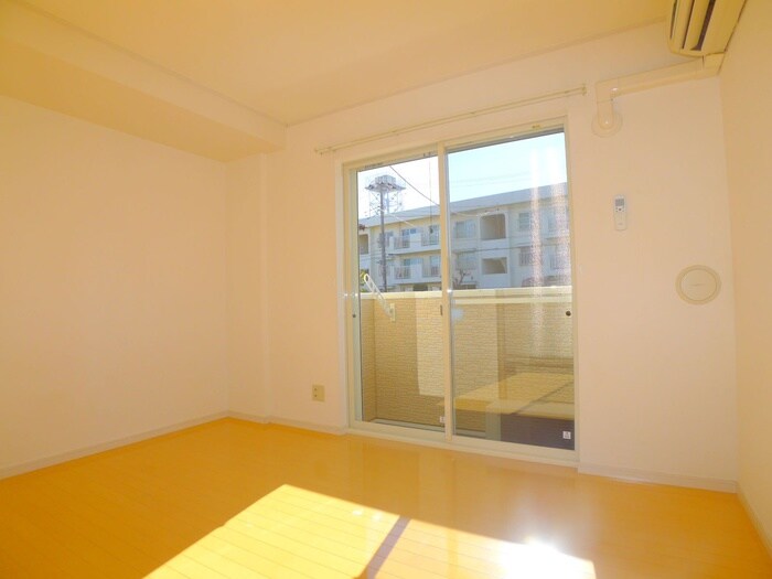 物件内観写真18　(居室)