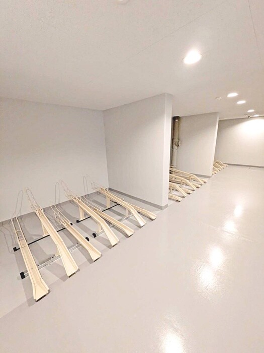 物件外観写真6　(駐輪場)