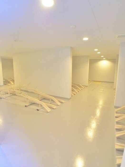 Alivis本八幡の駐輪場