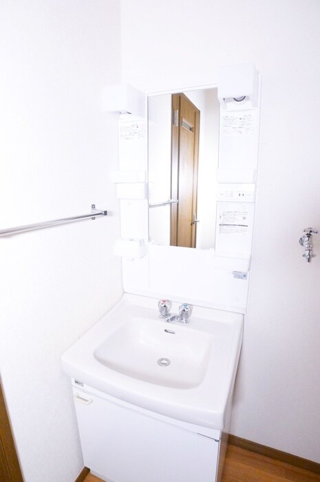 物件内観写真12　(洗面)