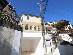 Ｊ－Ｆｌａｔ柿生外観写真