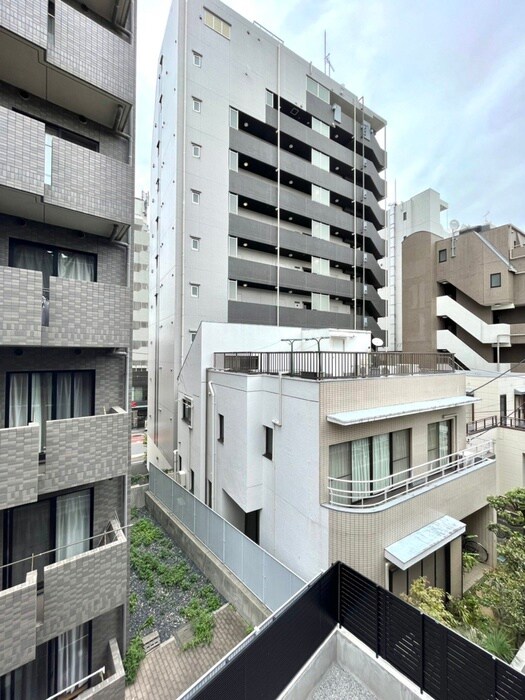 物件内観写真18　(室内からの展望)