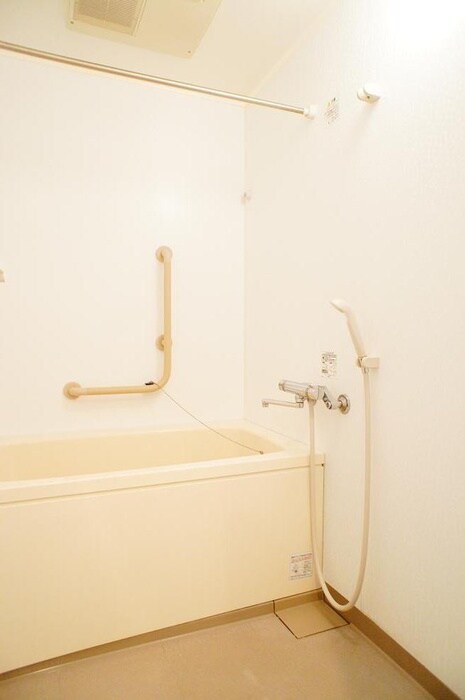 物件内観写真9　(バス／シャワールーム等)