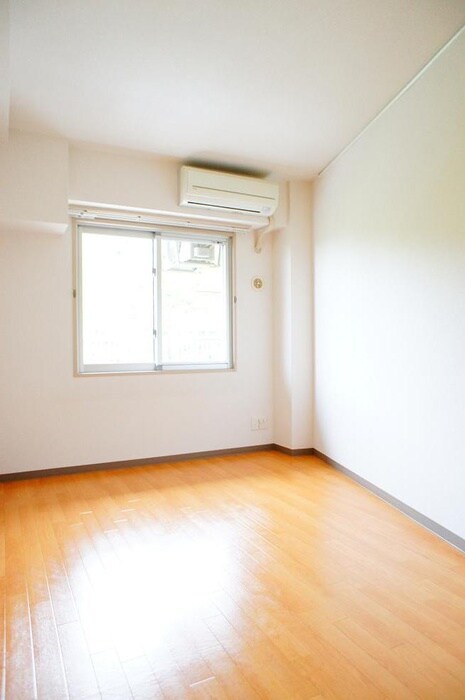 物件内観写真11　(居室)