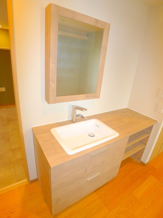 物件内観写真13　(洗面)