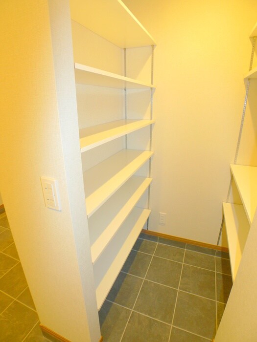 物件内観写真16　(靴箱)