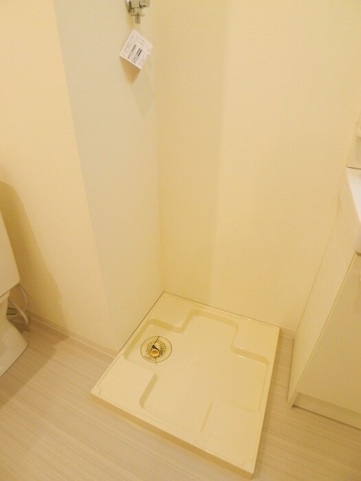 物件内観写真9　(洗濯機置場)