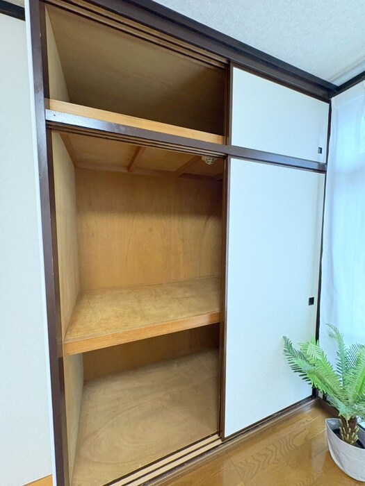 物件内観写真11　(収納)