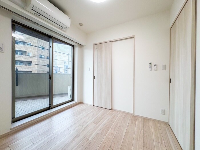 物件内観写真10　(居室)