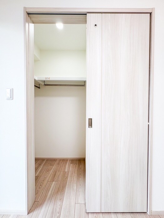 物件内観写真12　(収納)