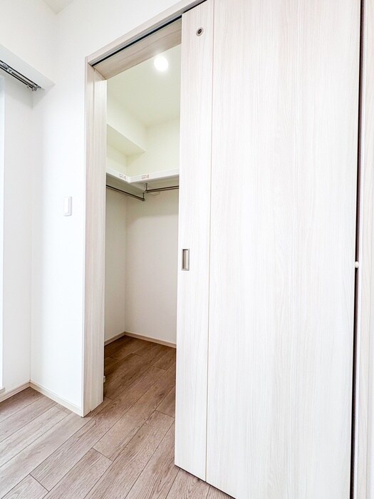 物件内観写真13　(収納)