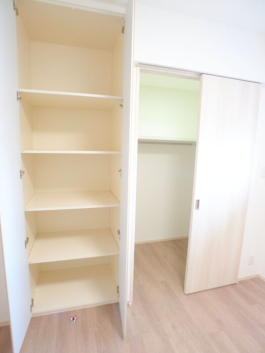 物件内観写真13　(収納)