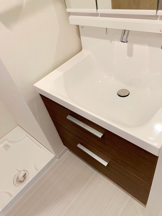 物件内観写真11　(洗面)