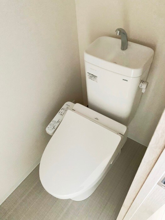 物件内観写真13　(トイレ)