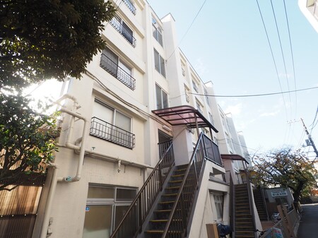 大森マンション　２０７号室外観写真