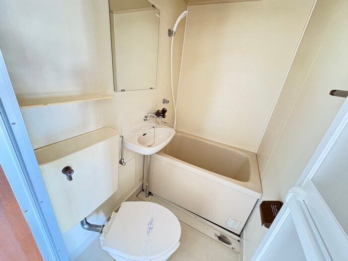 物件内観写真14　(トイレ)