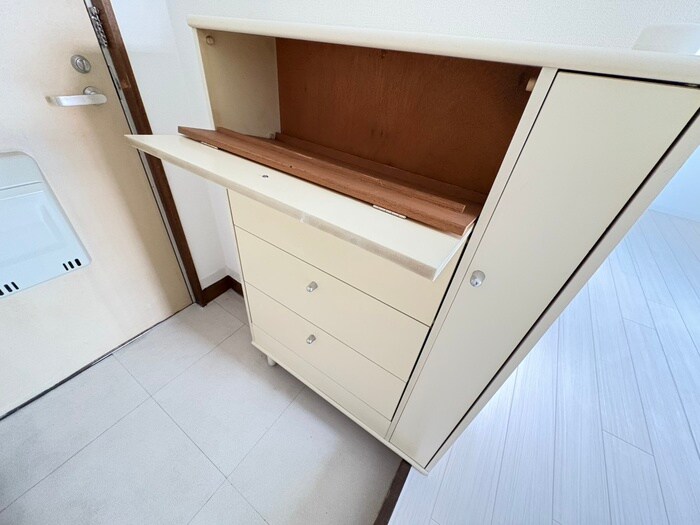 物件内観写真18　(靴箱)