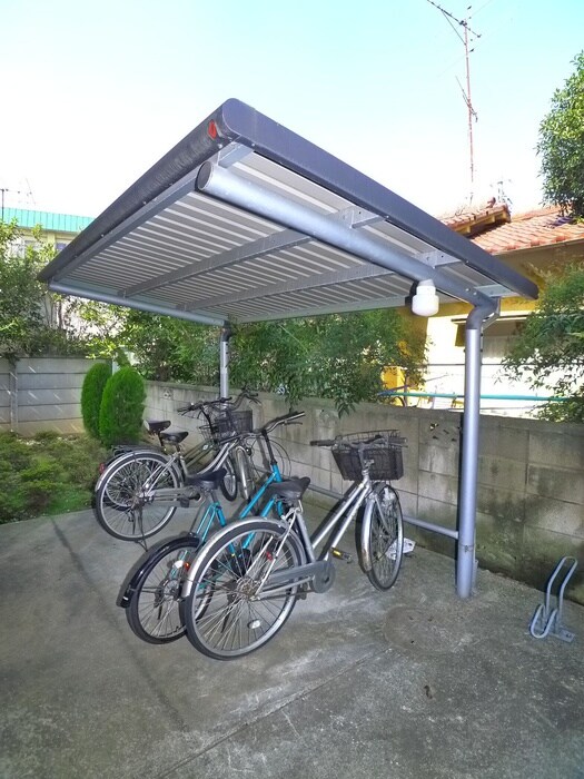 物件外観写真5　(駐輪場)