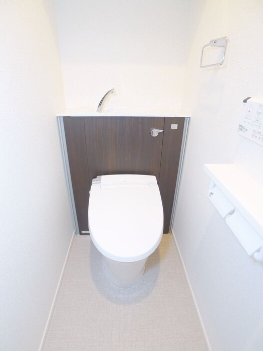 物件内観写真13　(トイレ)