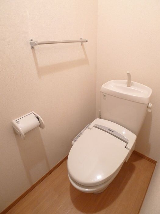 物件内観写真7　(トイレ)