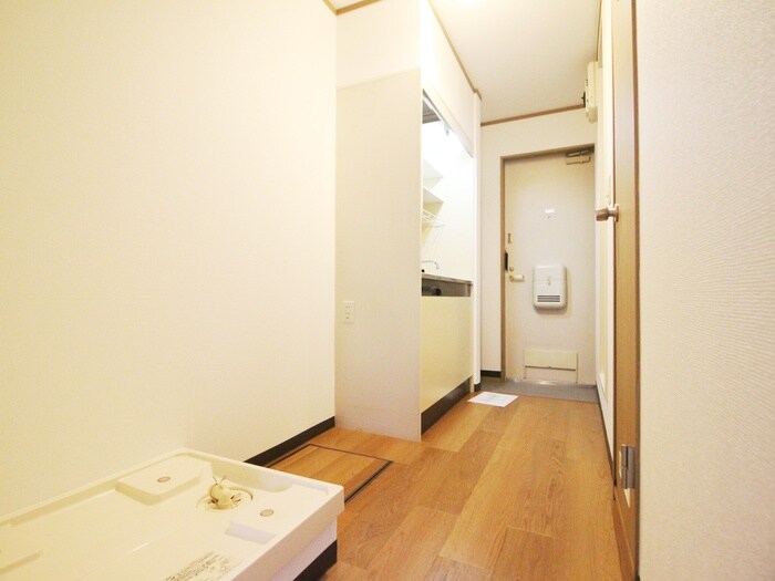 物件内観写真9　(廊下)