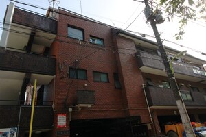 二進ビル外観写真