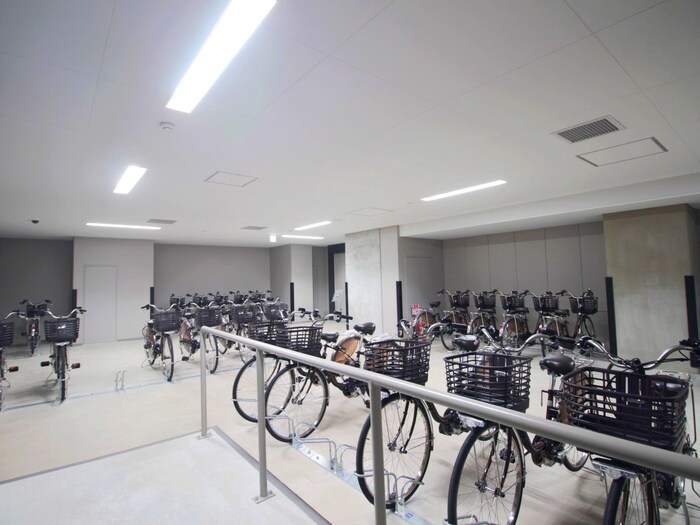 物件外観写真2　(駐輪場)