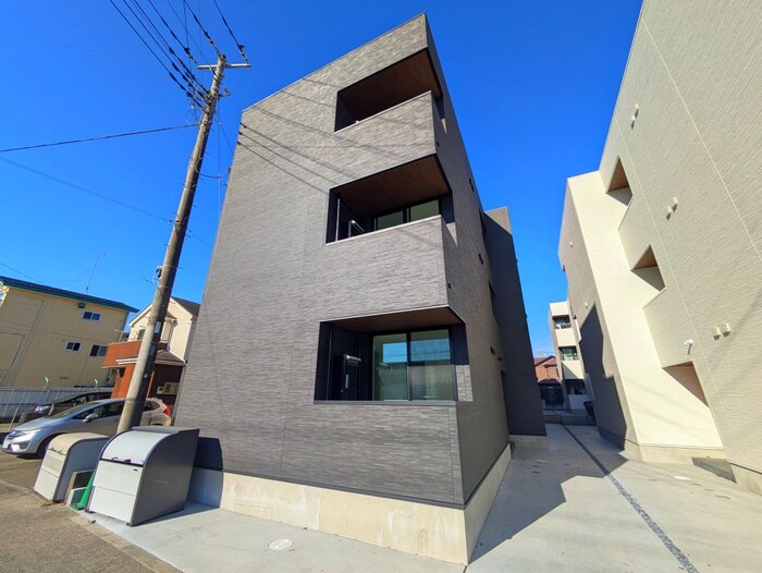 物件外観写真1　(外観写真)