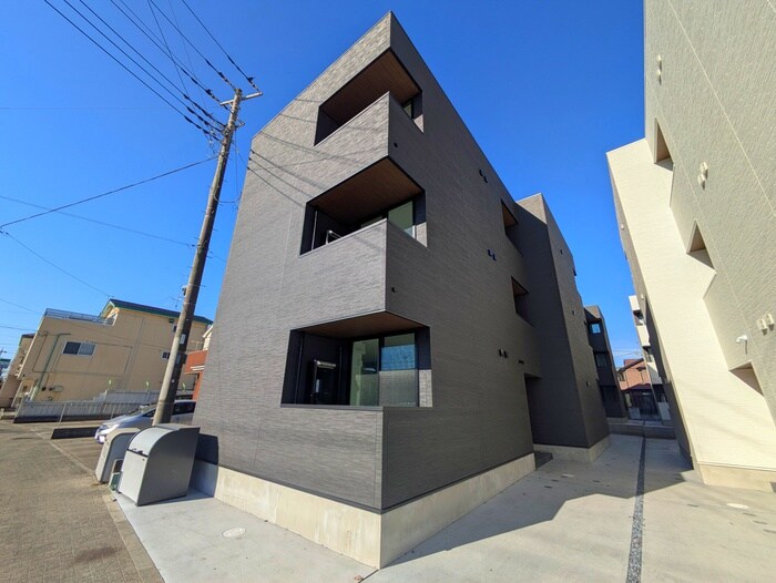 物件外観写真2　(その他)