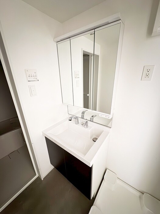 物件内観写真14　(洗面)