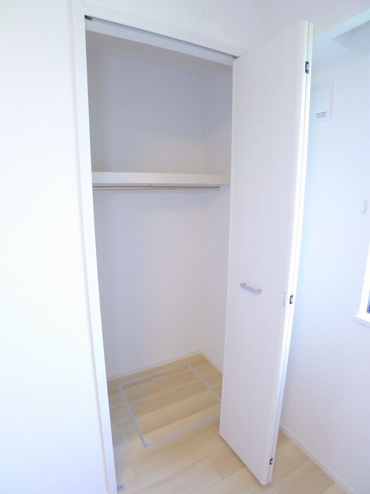 物件内観写真16　(収納)