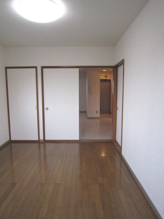 物件内観写真13　(居室)