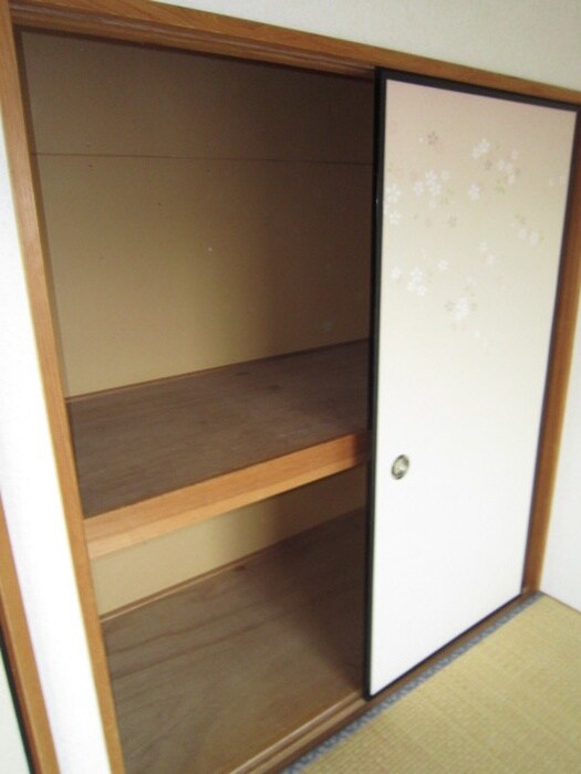 物件内観写真15　(収納)
