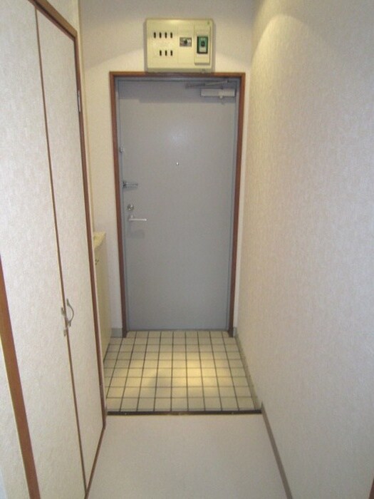 物件内観写真17　(玄関)