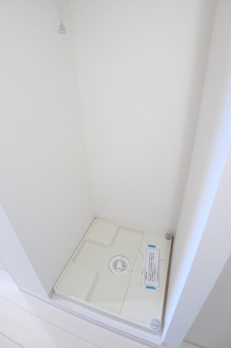 物件内観写真14　(洗濯機置場)