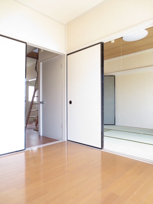 物件内観写真7　(居室)