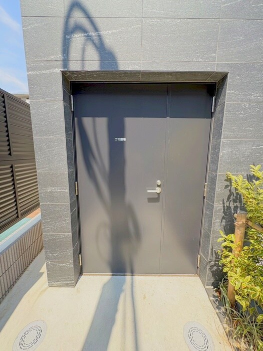 物件外観写真6　(建物設備)