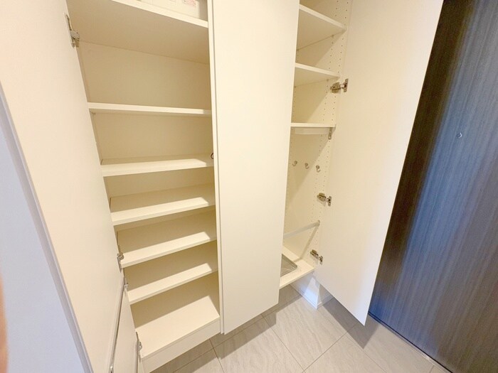 物件内観写真16　(靴箱)